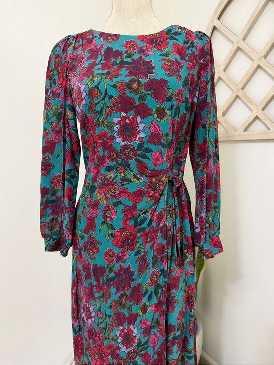 Talbots Dresses & Skirts - Talbots Side Tie Floral Midi Dress Women’s Size 4 Petite